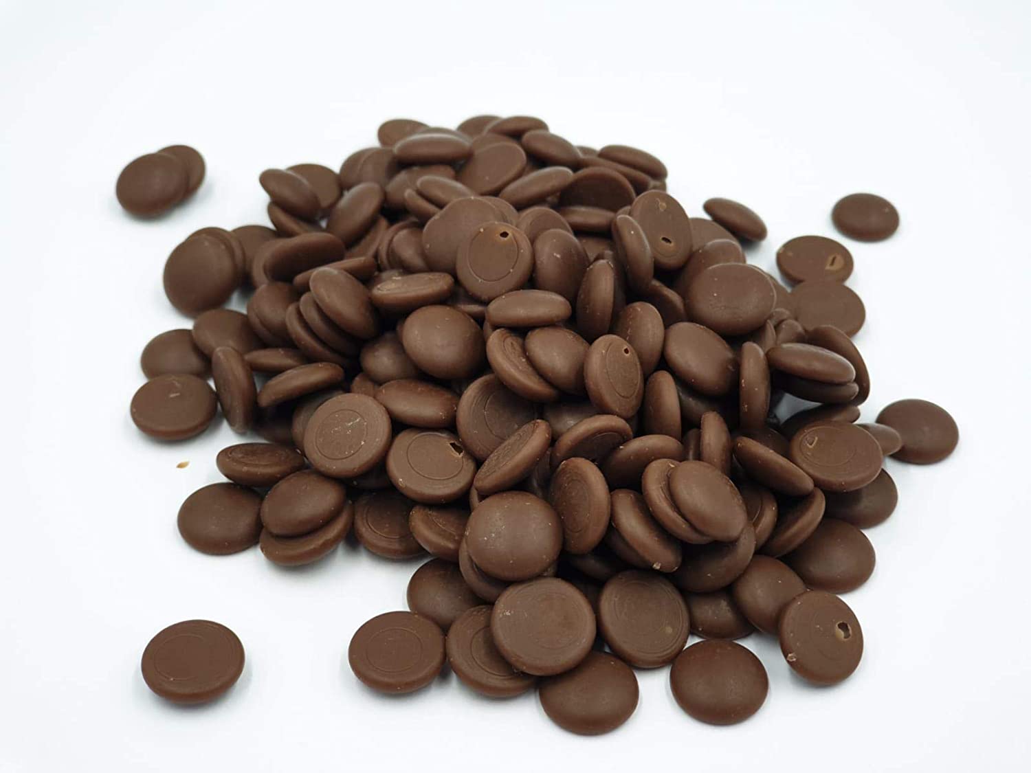 Treatz Milk Chocolate 1Kg Finest Belgian Chocolate 36% Cocoa Solids Exclusively by Universal Bargain